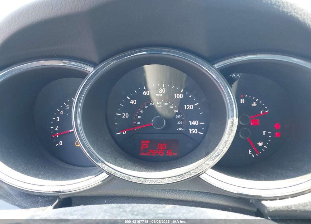 2011 KIA SORENTO LX VIN: 5XYKT3A13BG184758