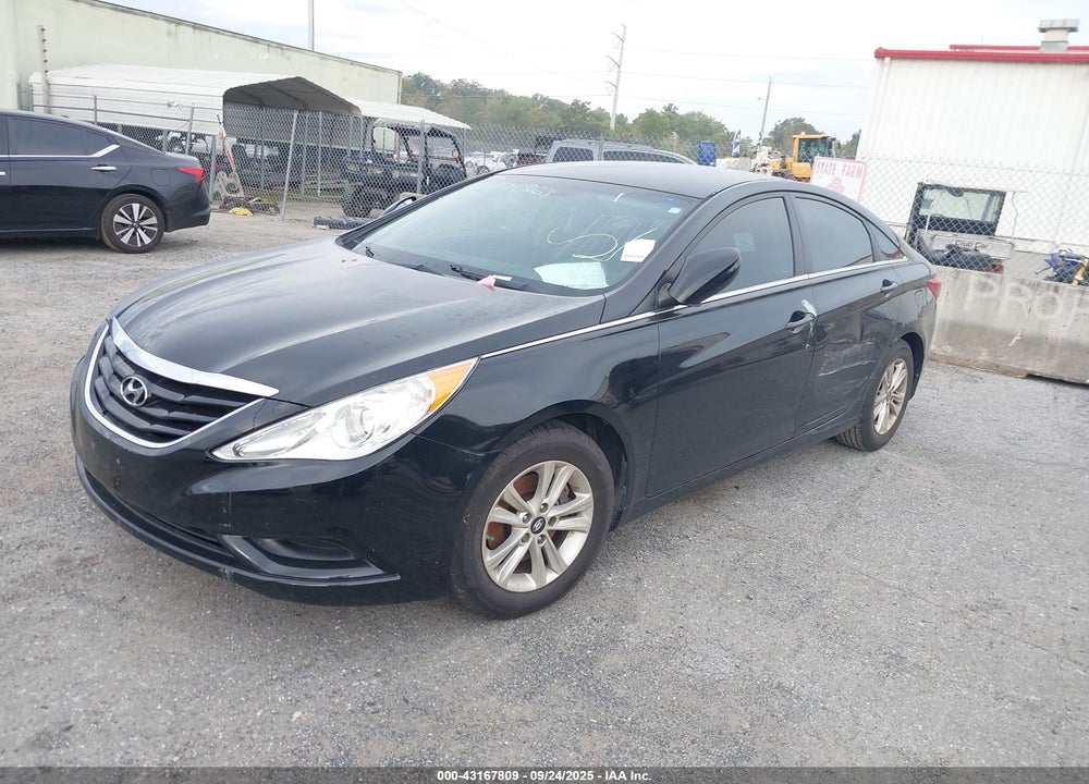 2013 HYUNDAI SONATA GLS VIN: 5NPEB4AC4DH705702