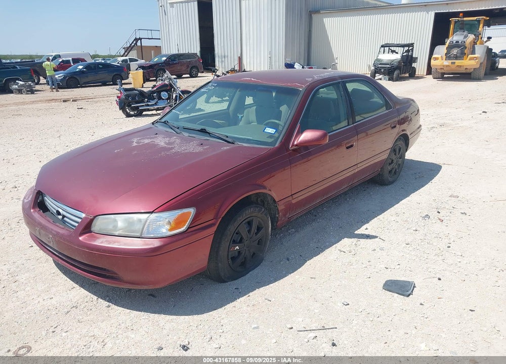 2000 TOYOTA CAMRY LE VIN: JT2BG22K3Y0423349