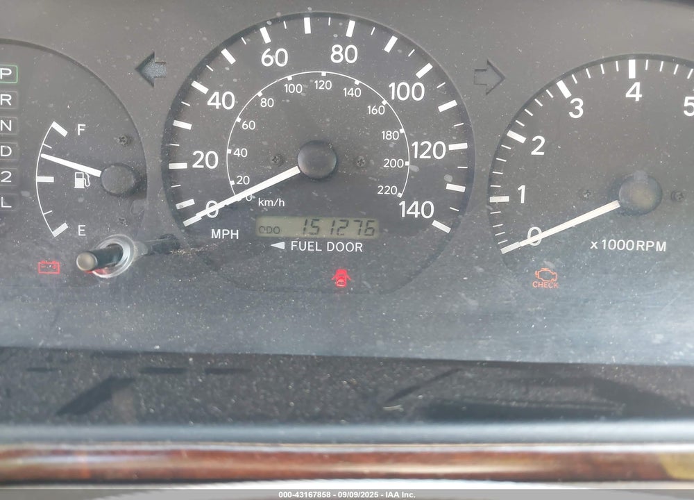 2000 TOYOTA CAMRY LE VIN: JT2BG22K3Y0423349