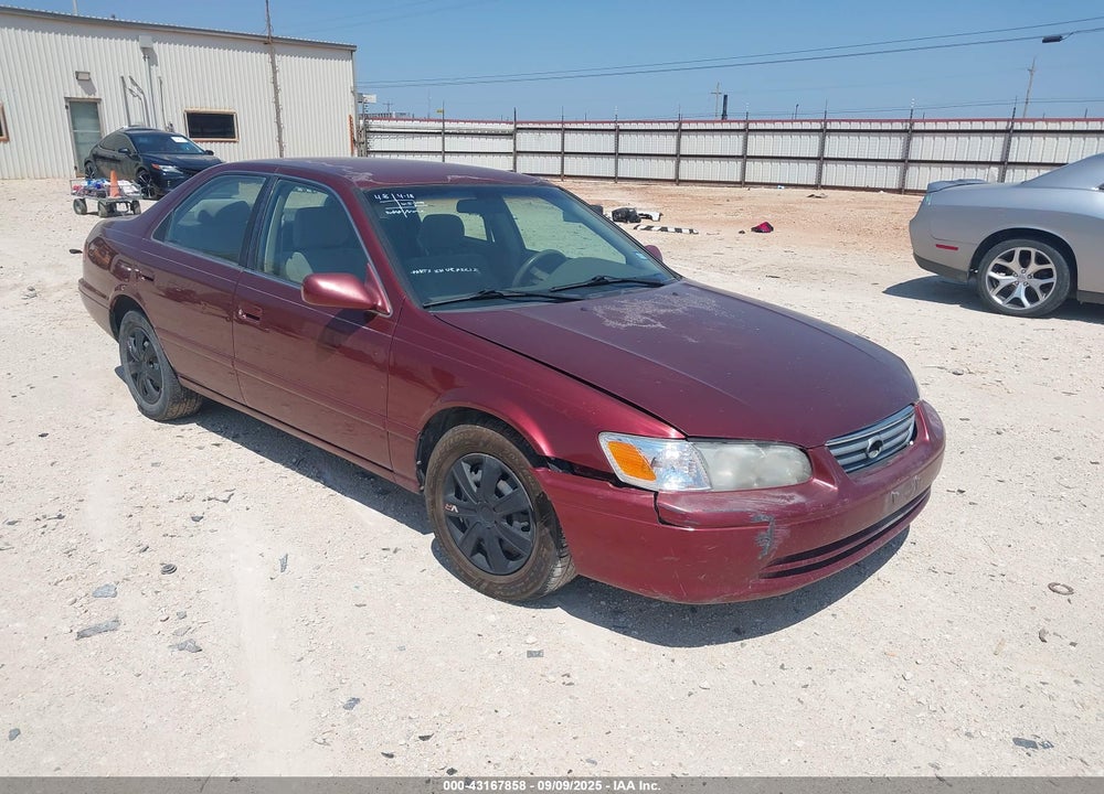 2000 TOYOTA CAMRY LE VIN: JT2BG22K3Y0423349