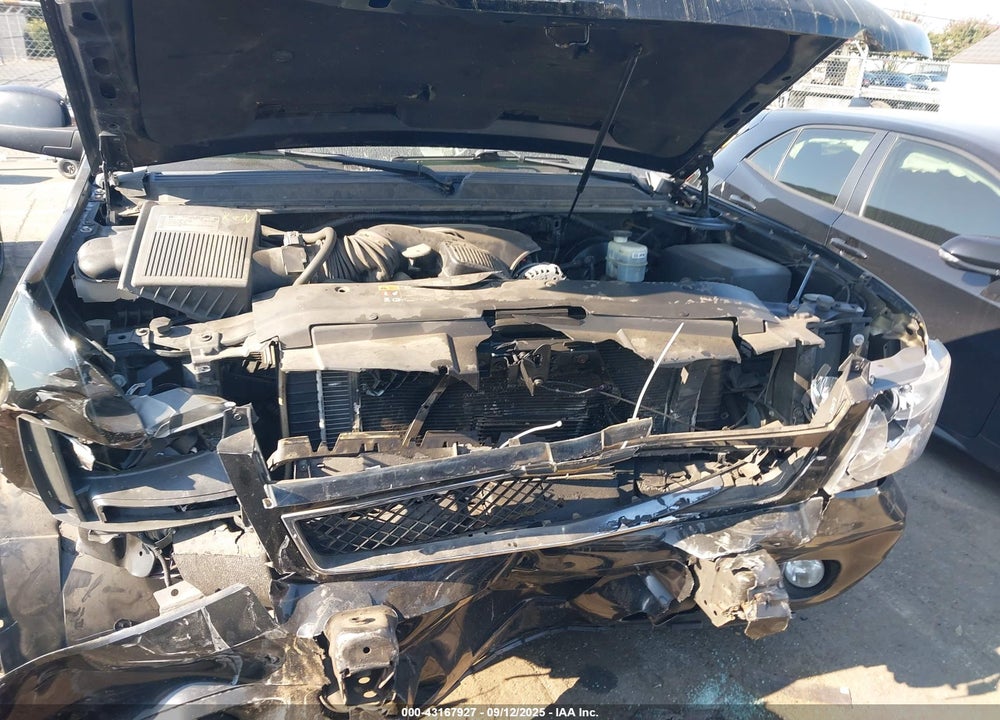 2013 CHEVROLET SUBURBAN 1500 LT VIN: 1GNSCJE02DR338877
