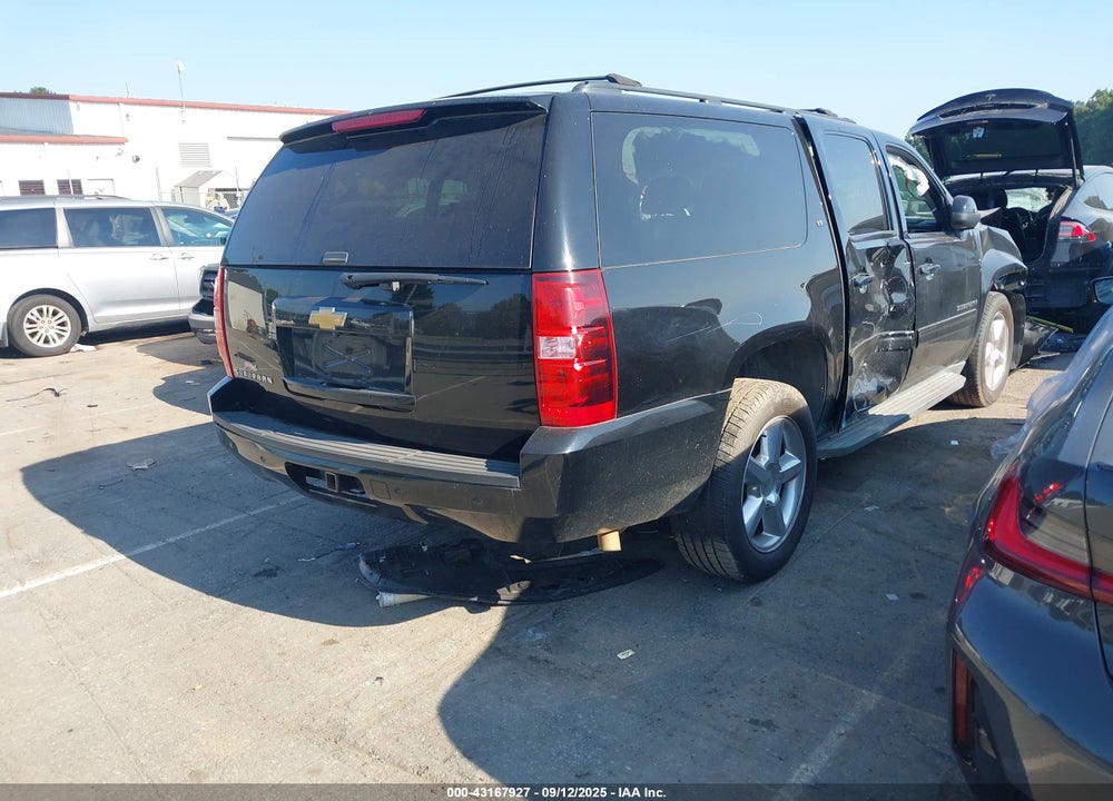 2013 CHEVROLET SUBURBAN 1500 LT VIN: 1GNSCJE02DR338877