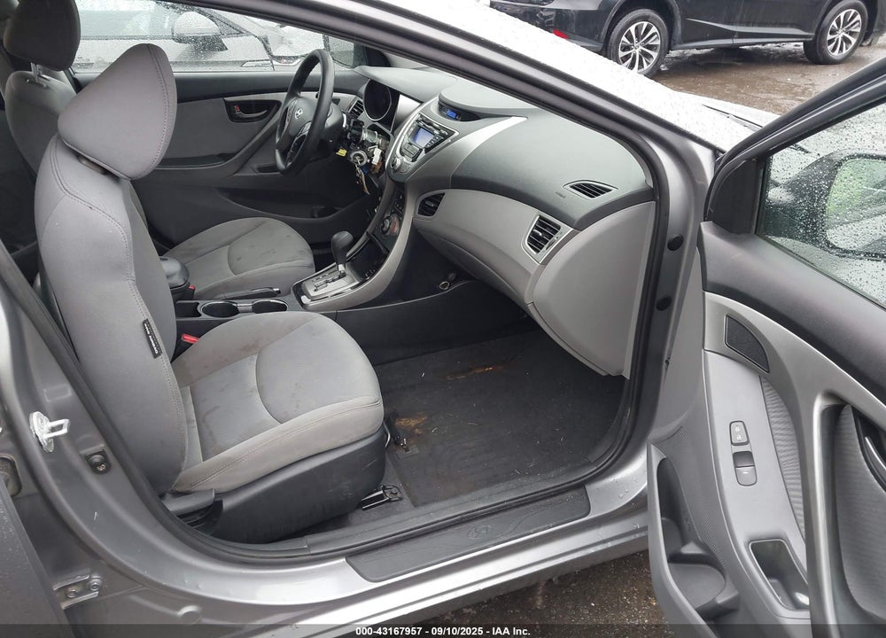 2013 HYUNDAI ELANTRA GLS VIN: KMHDH4AE2DU559863