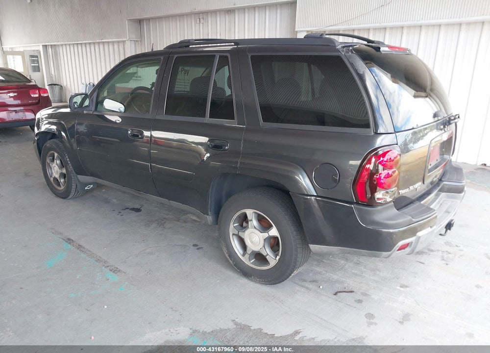 2005 CHEVROLET TRAILBLAZER LT VIN: 1GNDS13SX52224538