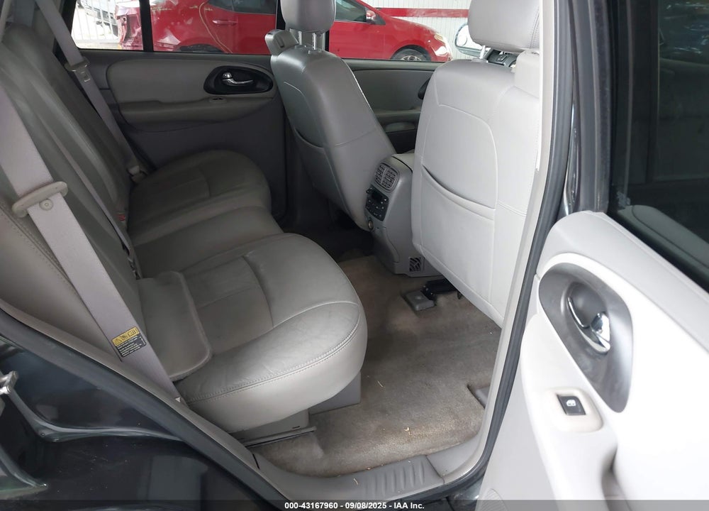 2005 CHEVROLET TRAILBLAZER LT VIN: 1GNDS13SX52224538