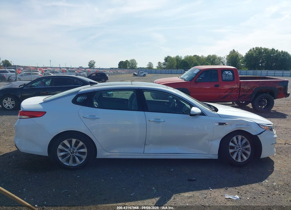 2016 KIA OPTIMA VIN: 5XXGU4L32GG056353