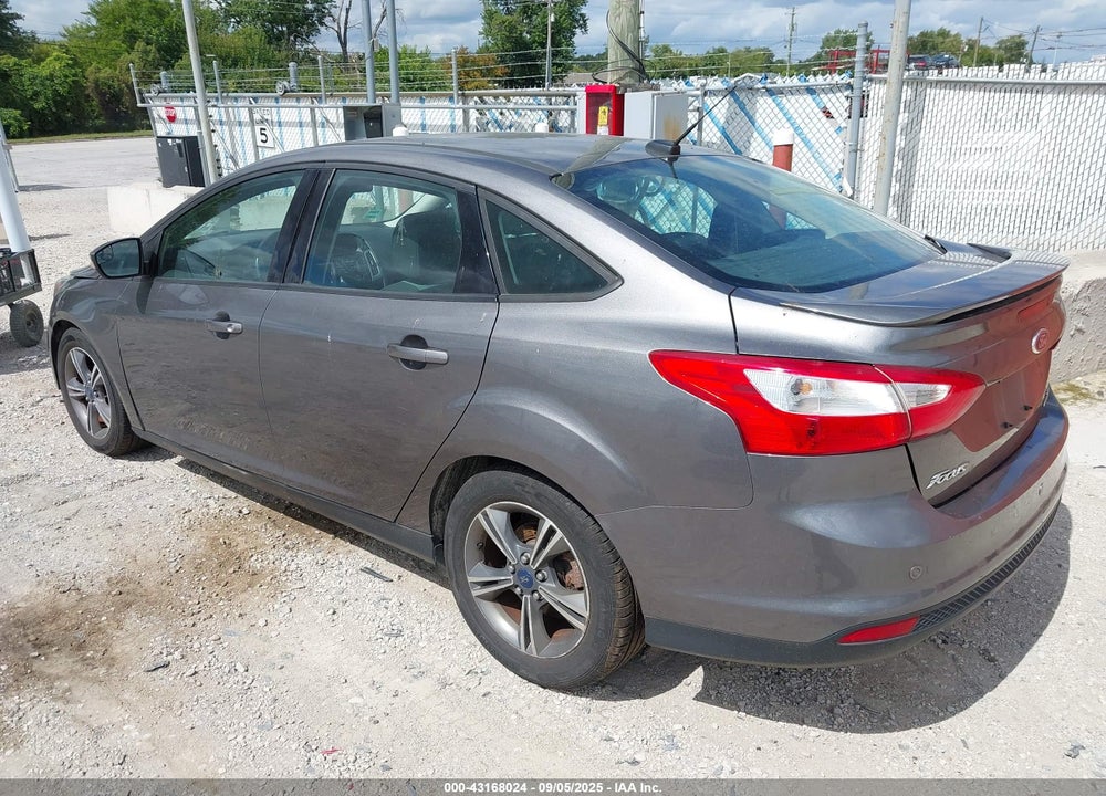 2014 FORD FOCUS VIN: 1FADP3F27EL310813