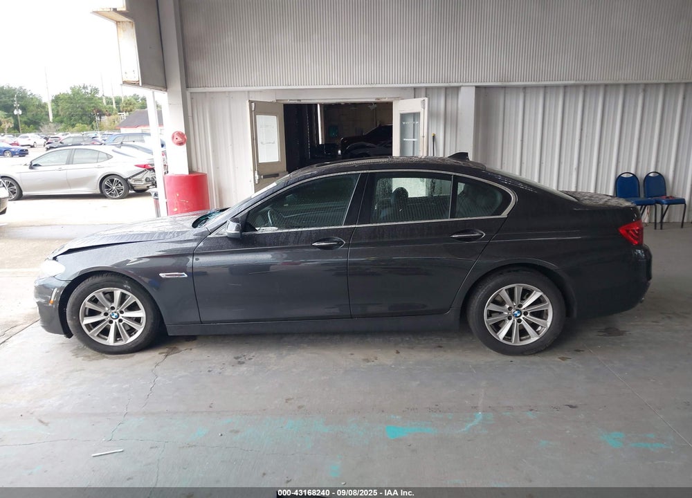 2016 BMW 5 SERIES VIN: WBA5A7C56GG152320