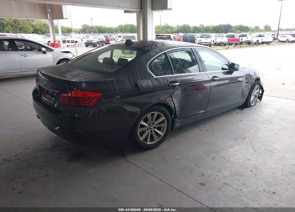 2016 BMW 5 SERIES VIN: WBA5A7C56GG152320