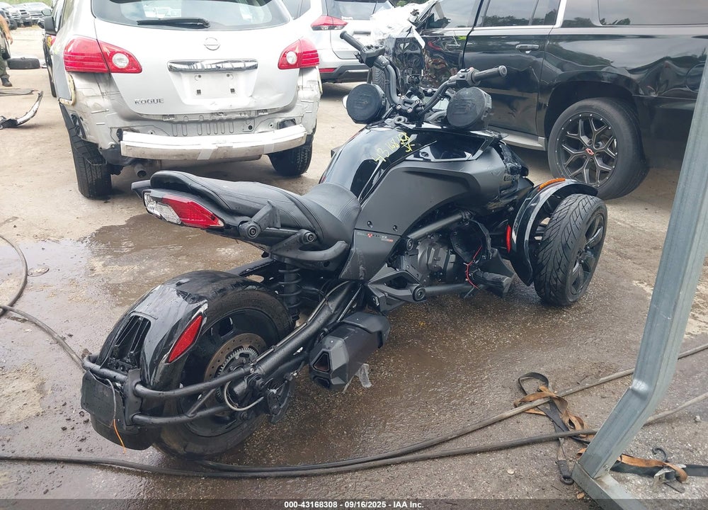 2021 CAN-AM SPYDER ROADSTER F3-S/F3-S SPECIAL SERIES VIN: 2BXRDDD21MV000039