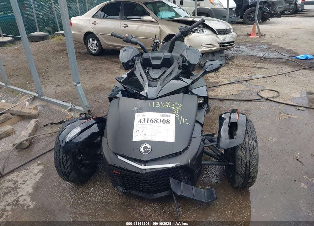 2021 CAN-AM SPYDER ROADSTER F3-S/F3-S SPECIAL SERIES VIN: 2BXRDDD21MV000039