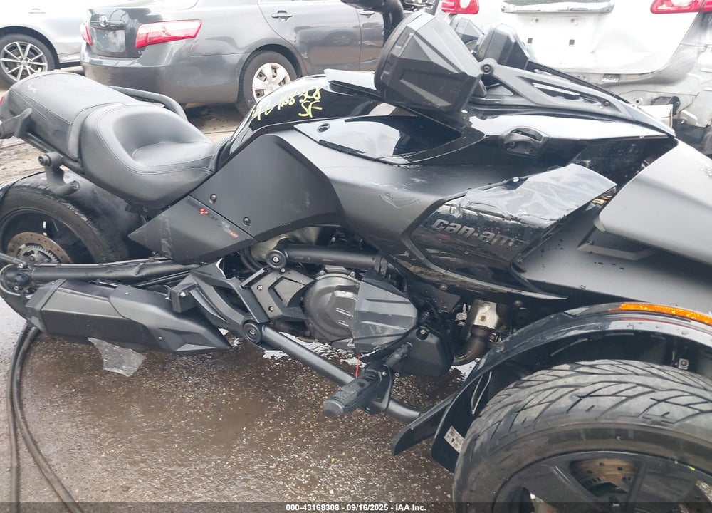 2021 CAN-AM SPYDER ROADSTER F3-S/F3-S SPECIAL SERIES VIN: 2BXRDDD21MV000039