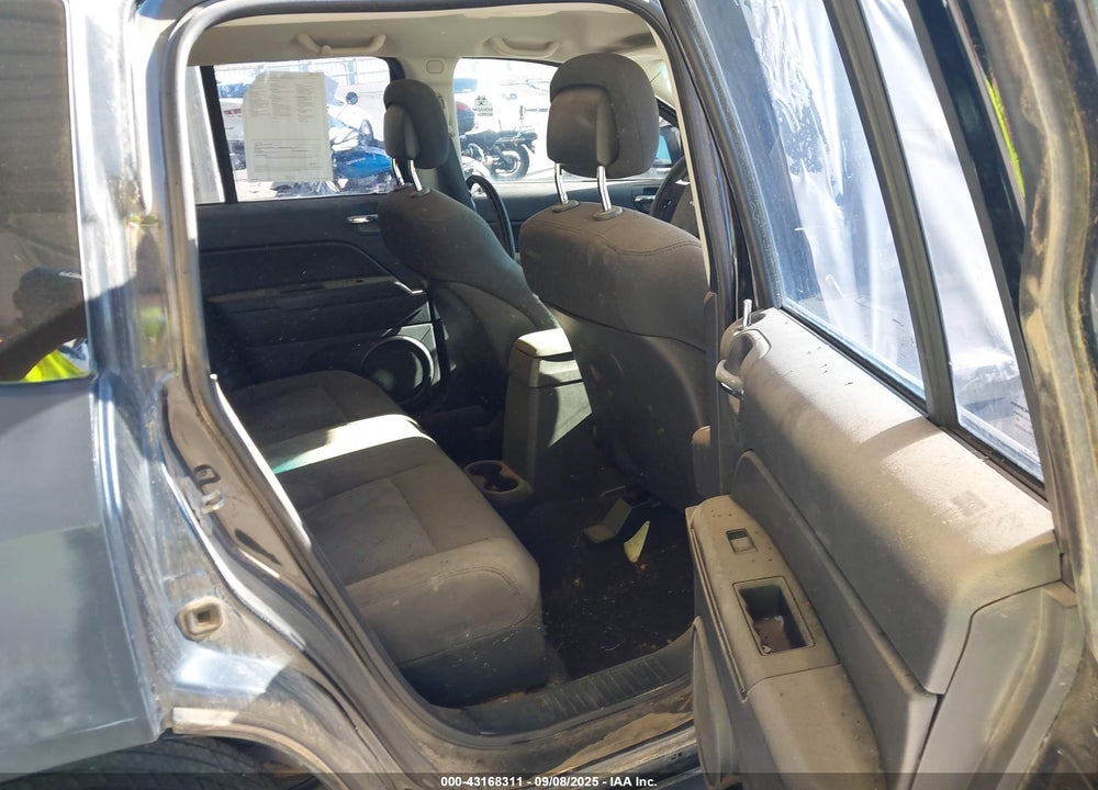 2010 JEEP COMPASS VIN: 1J4NF4FB8AD601536