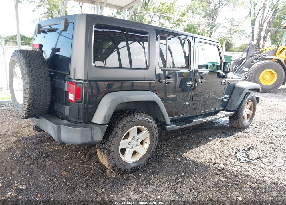 2017 JEEP WRANGLER UNLIMITED SPORT 4X4 VIN: 1C4BJWDG8HL622114