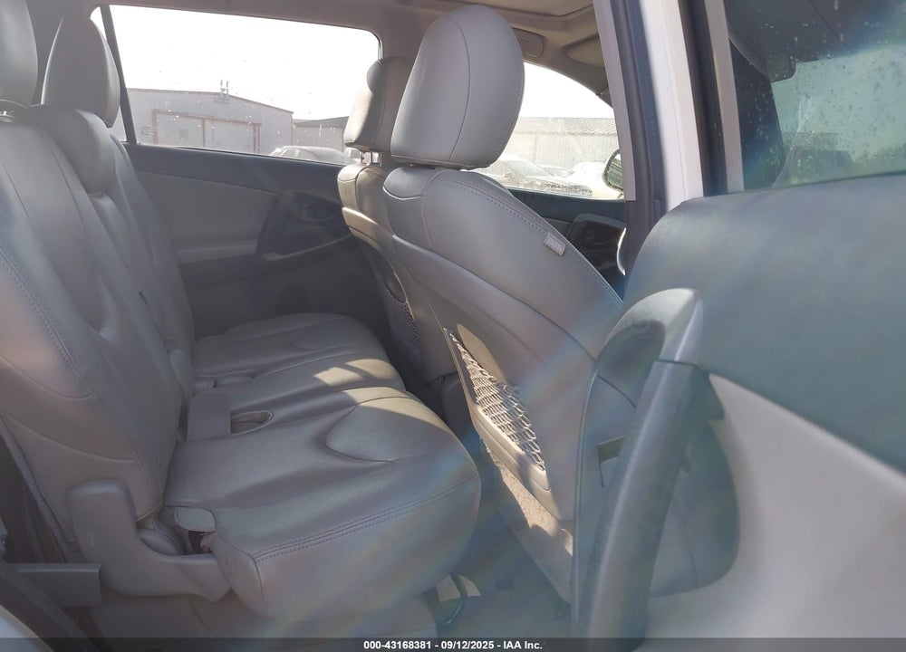 2011 TOYOTA RAV4 VIN: 2T3BF4DV3BW170629