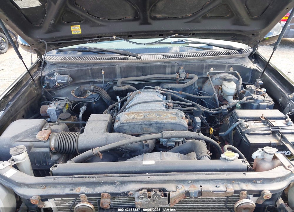 2000 TOYOTA TUNDRA LTD V8 VIN: 5TBBT4816YS064386