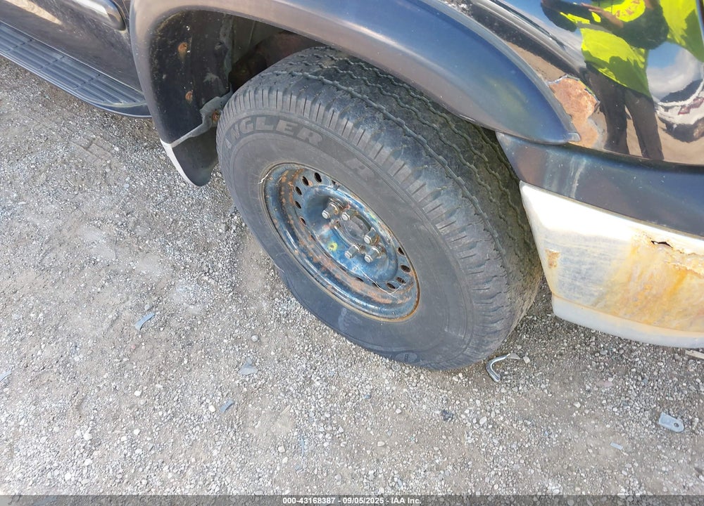 2000 TOYOTA TUNDRA LTD V8 VIN: 5TBBT4816YS064386