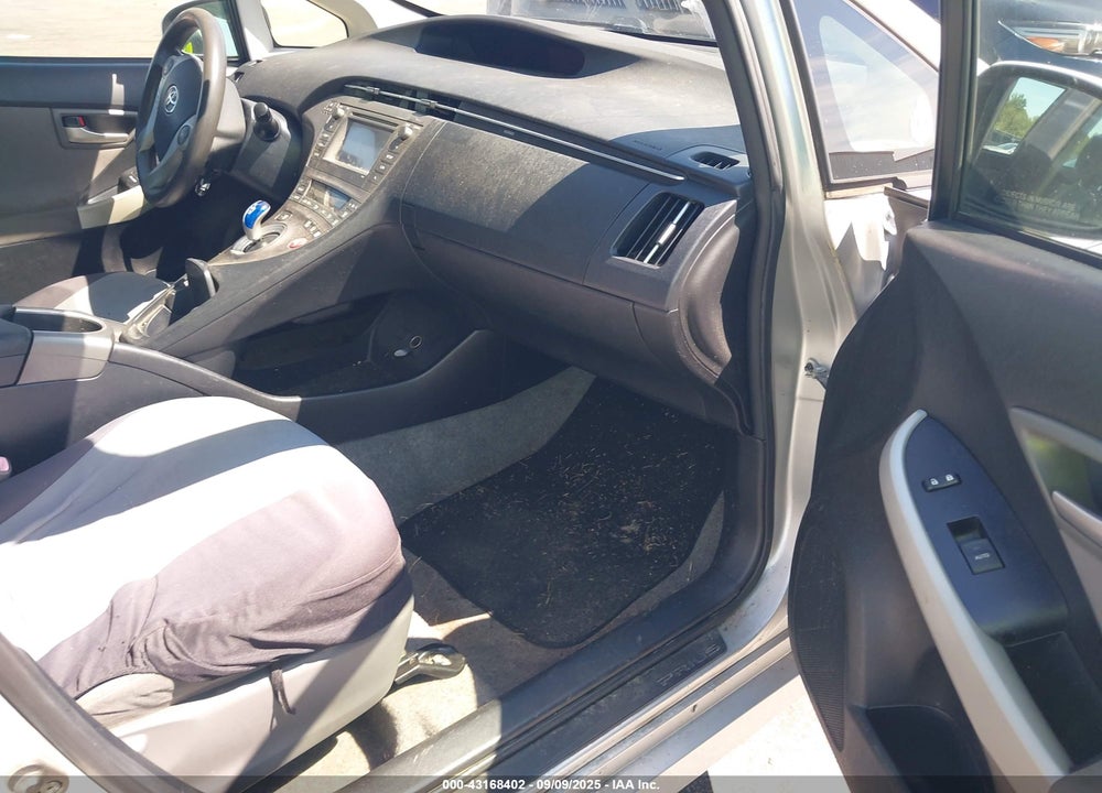 2013 TOYOTA PRIUS VIN: JTDKN3DU5D5579083