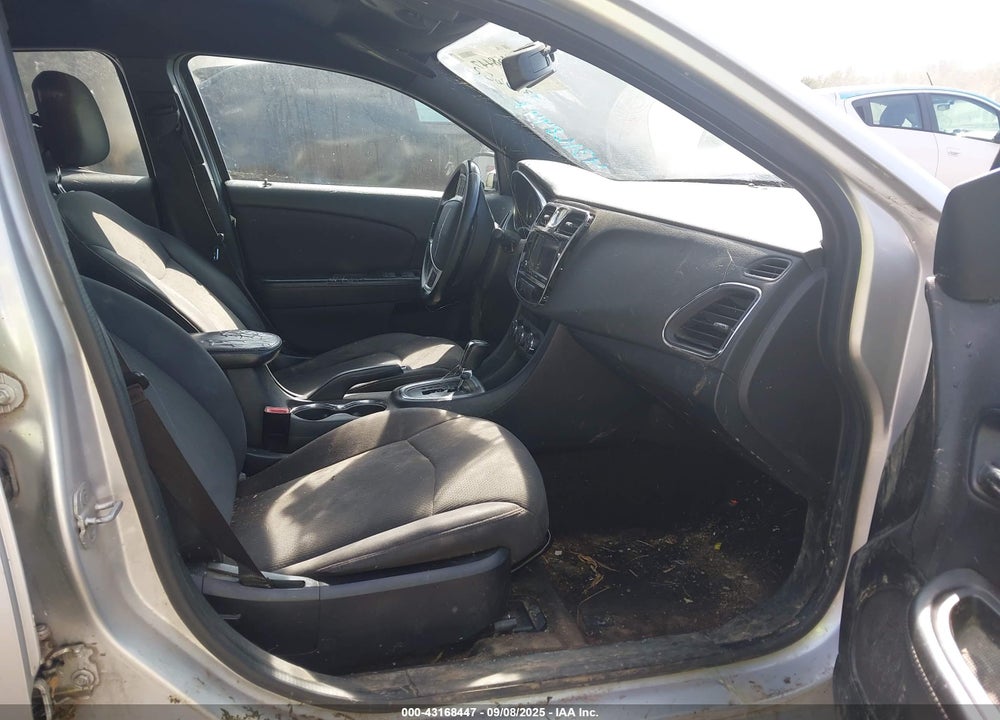 2012 CHRYSLER 200 TOURING VIN: 1C3CCBBB1CN331065