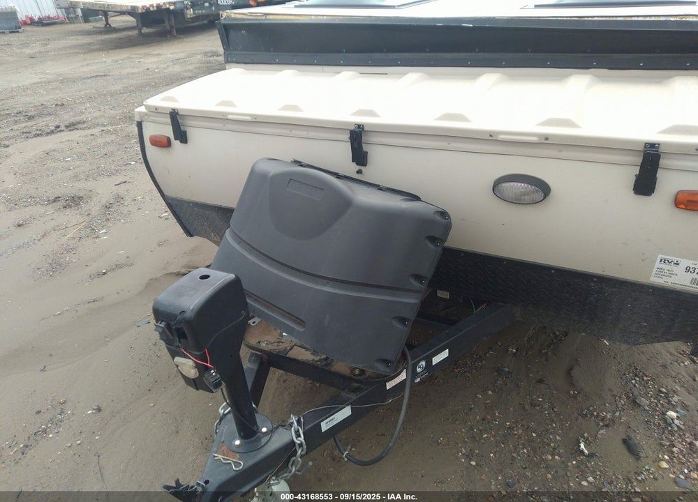 2014 FEATHERLITE MFG INC --- VIN: 4FGB22025EC133255