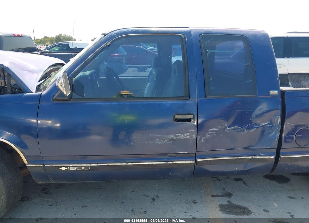 1994 CHEVROLET GMT-400 C1500 VIN: 2GCEC19Z3R1258647