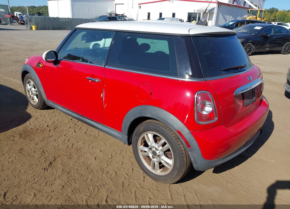 2012 MINI COOPER VIN: WMWSU3C51CT263930