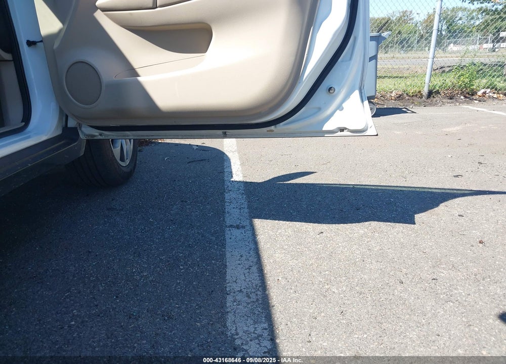 2014 NISSAN ROGUE SL VIN: 5N1AT2MV7EC830117