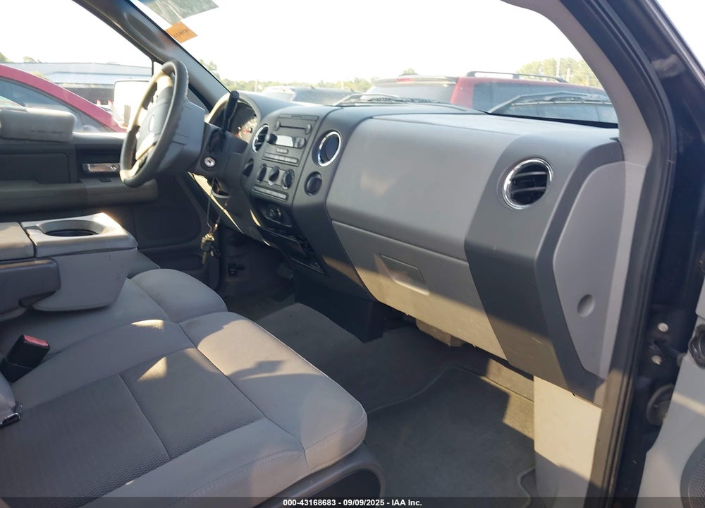 2004 FORD F-150 STX/XL/XLT VIN: 1FTRF14W24NC65893
