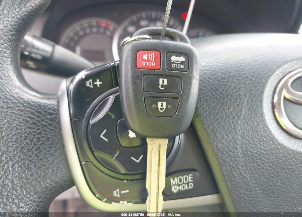 2013 TOYOTA CAMRY LE VIN: 4T4BF1FK3DR304008