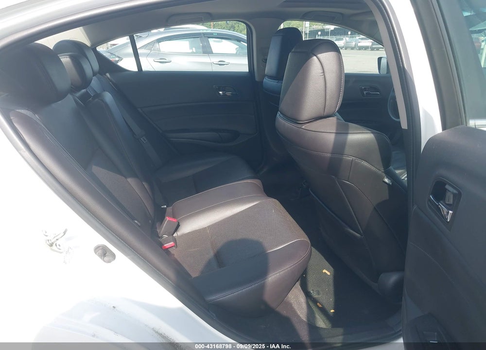 2015 ACURA ILX 2.0L VIN: 19VDE1F31FE005369