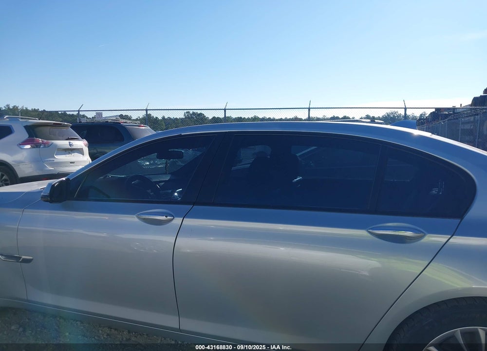 2013 BMW 740LI VIN: WBAYE4C5XDD137025