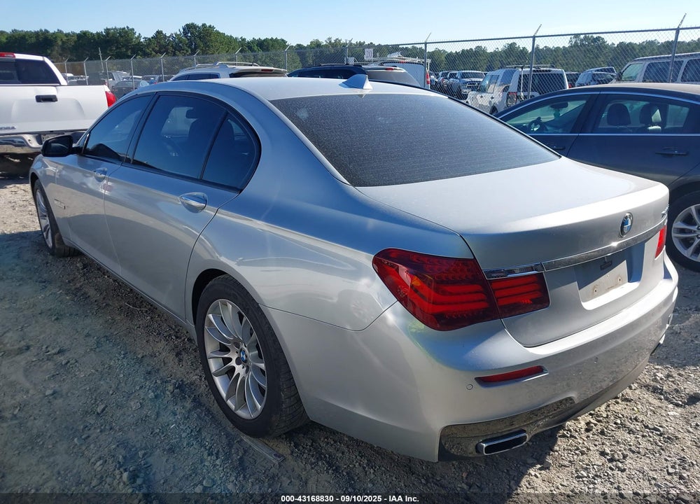 2013 BMW 740LI VIN: WBAYE4C5XDD137025