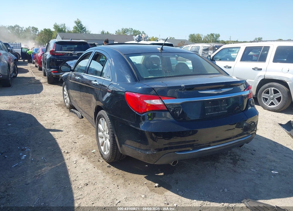 2014 CHRYSLER 200 VIN: 1C3CCBCG5EN134882
