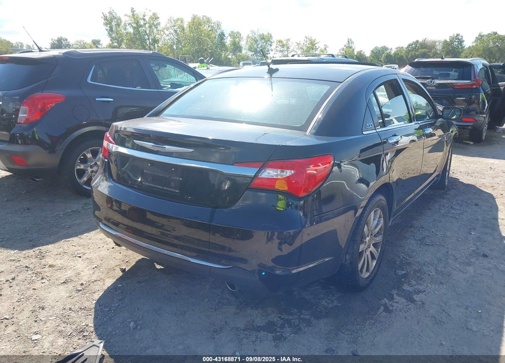 2014 CHRYSLER 200 VIN: 1C3CCBCG5EN134882