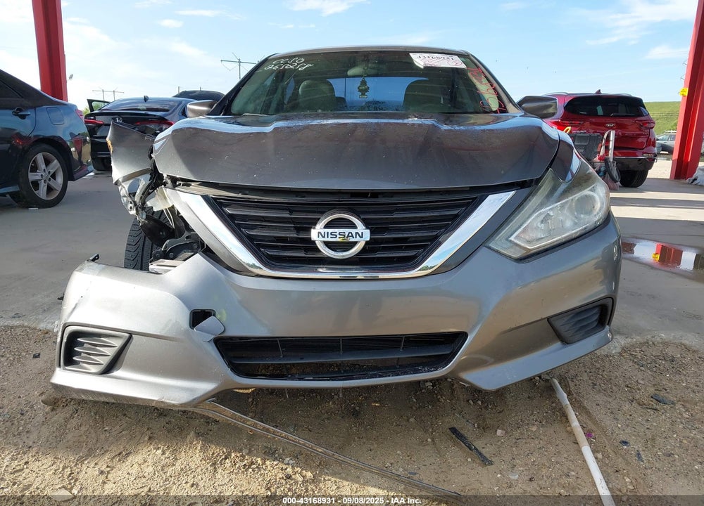 2017 NISSAN ALTIMA VIN: 1N4AL3APXHN325123