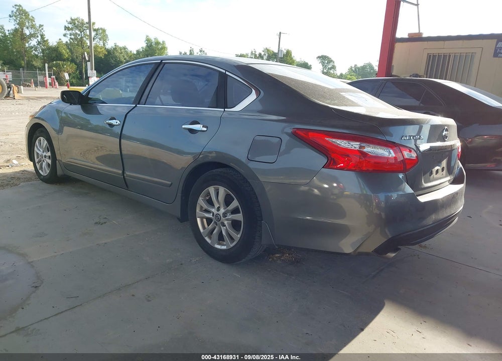 2017 NISSAN ALTIMA VIN: 1N4AL3APXHN325123