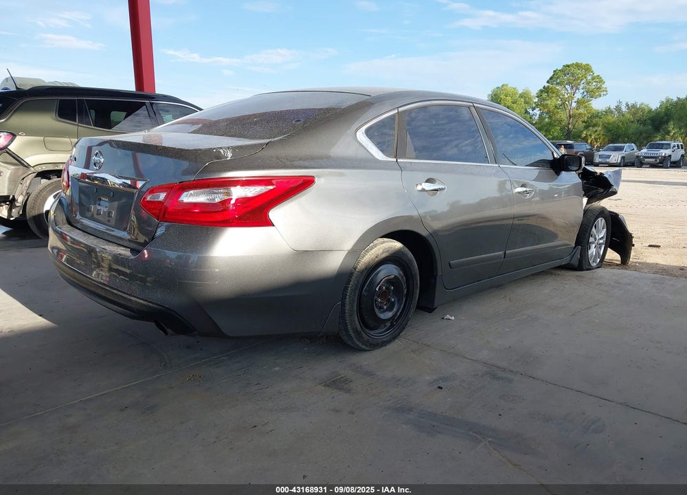 2017 NISSAN ALTIMA VIN: 1N4AL3APXHN325123