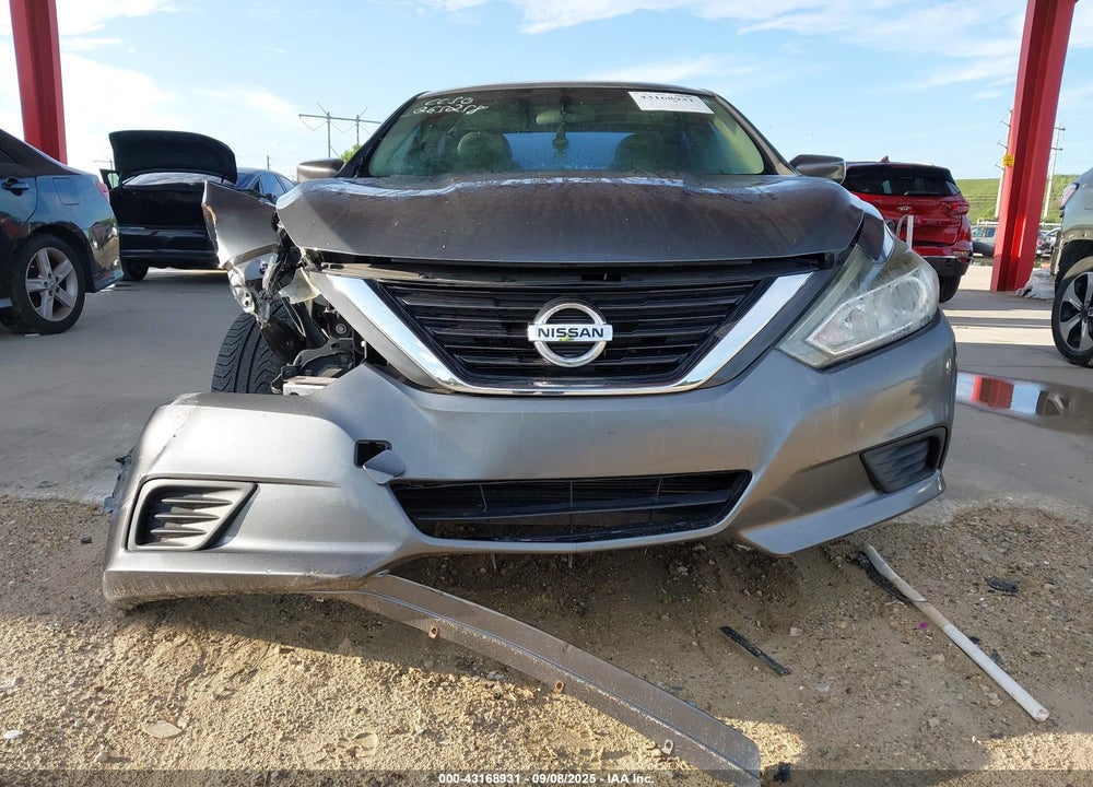 2017 NISSAN ALTIMA VIN: 1N4AL3APXHN325123
