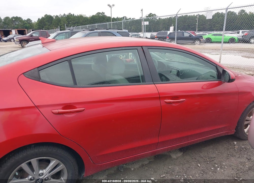 2017 HYUNDAI ELANTRA VIN: 5NPD84LF4HH025502