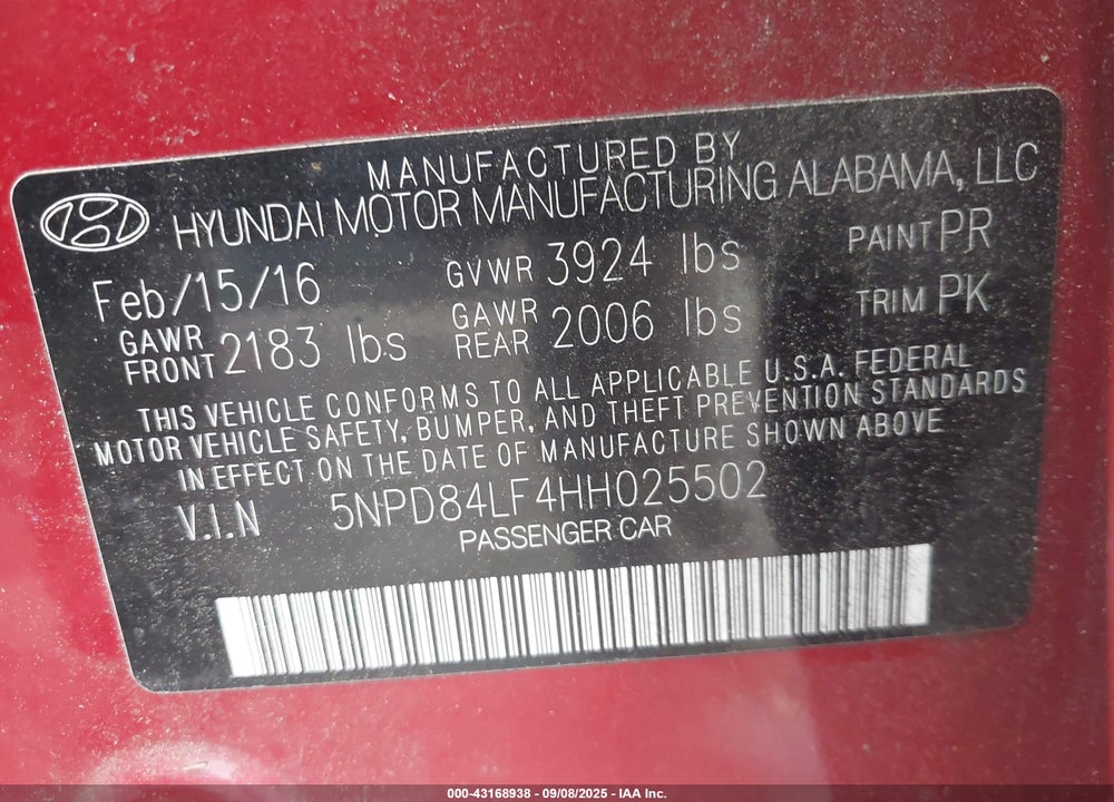 2017 HYUNDAI ELANTRA VIN: 5NPD84LF4HH025502