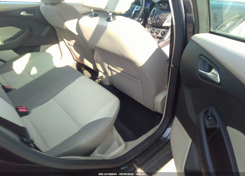2013 FORD FOCUS SE VIN: 1FADP3F27DL166887