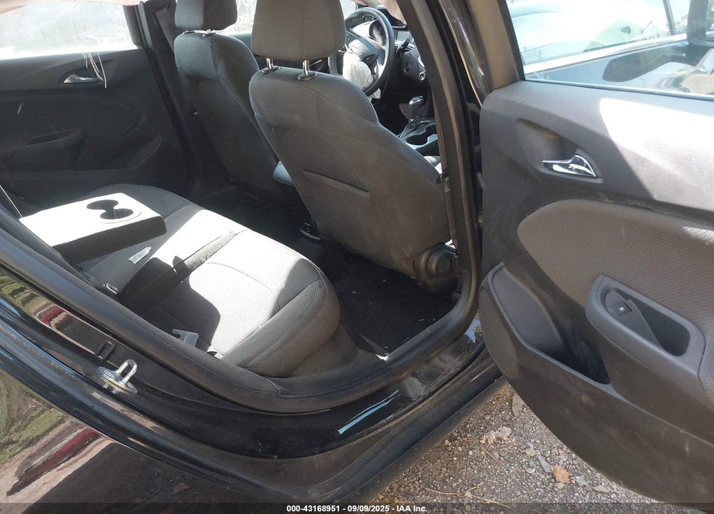 2018 CHEVROLET CRUZE VIN: 3G1BE6SM4JS653012