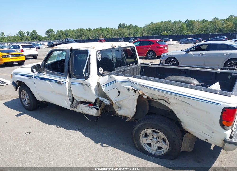 1998 MAZDA B2500 SE VIN: 4F4YR16C4WTM33951