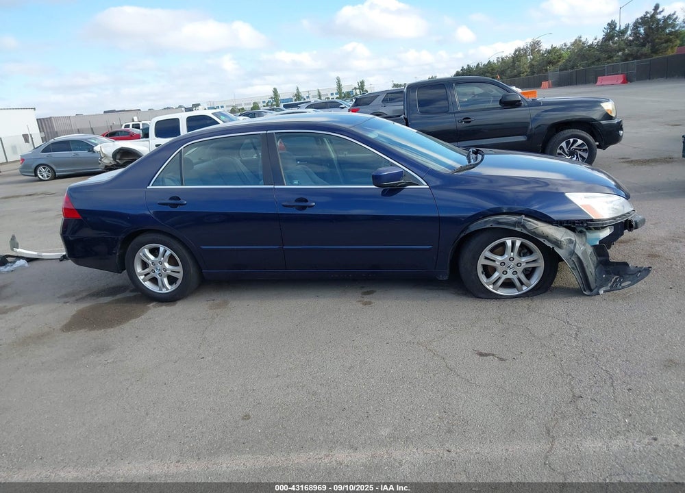 2007 HONDA ACCORD 2.4 SE VIN: JHMCM56337C013106