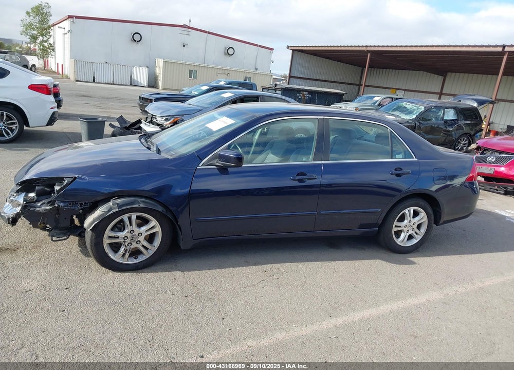 2007 HONDA ACCORD 2.4 SE VIN: JHMCM56337C013106