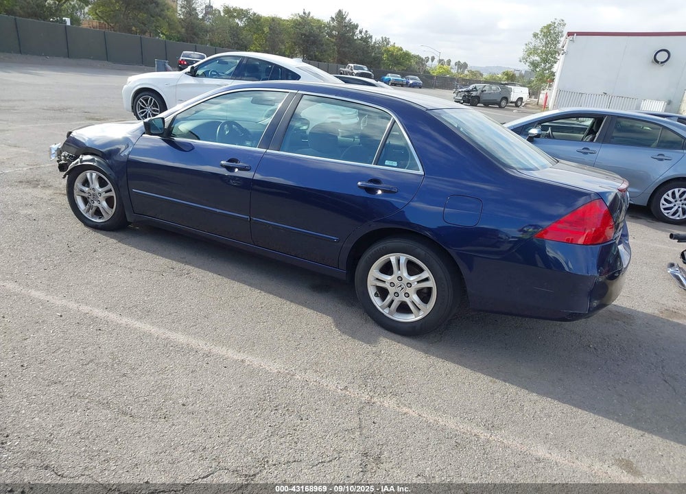 2007 HONDA ACCORD 2.4 SE VIN: JHMCM56337C013106