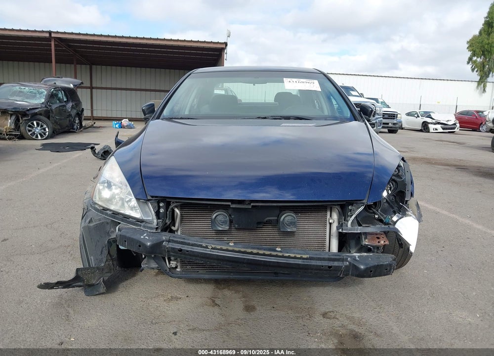 2007 HONDA ACCORD 2.4 SE VIN: JHMCM56337C013106