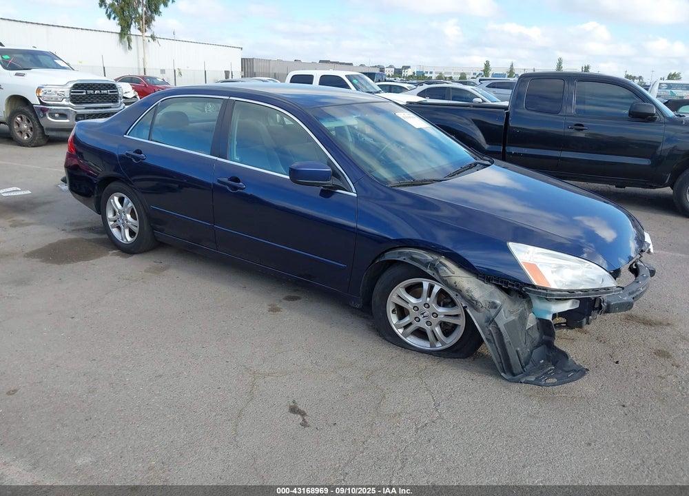 2007 HONDA ACCORD 2.4 SE VIN: JHMCM56337C013106