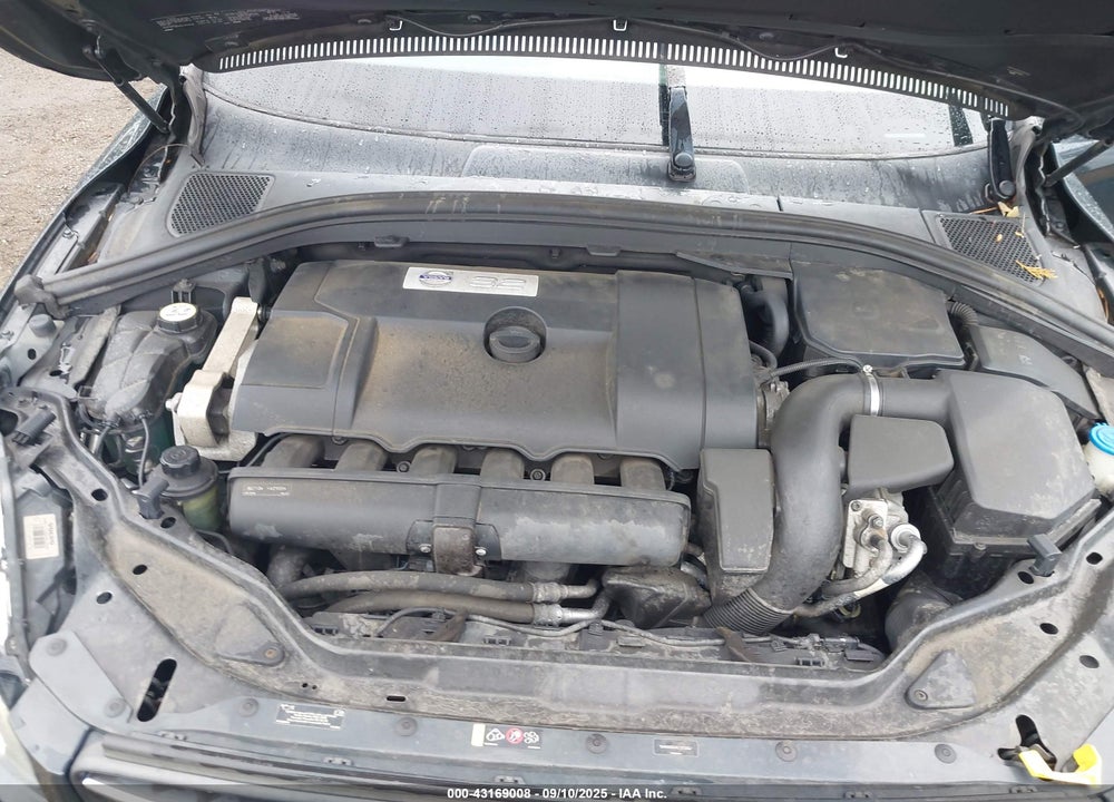 2014 VOLVO XC60 VIN: YV4940DZ4E2509957